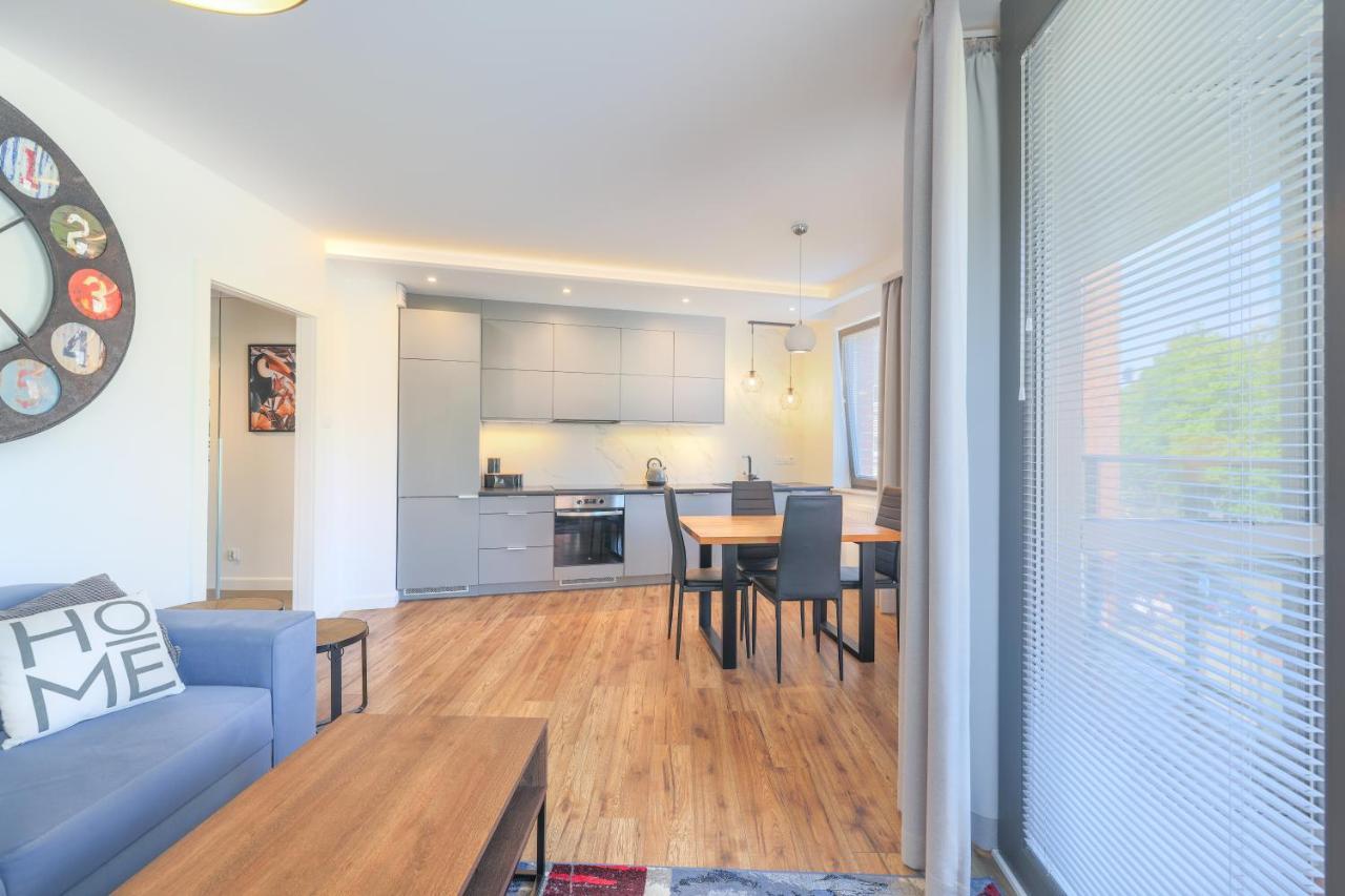 Huoneisto Apartmate- Heart Of Oldtown Apartment- Sauna & Security
