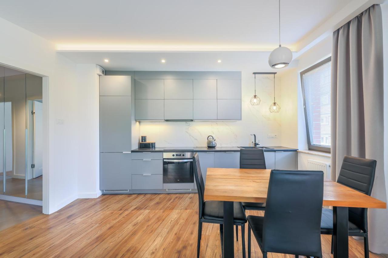 Huoneisto Apartmate- Heart Of Oldtown Apartment- Sauna & Security Gdańsk